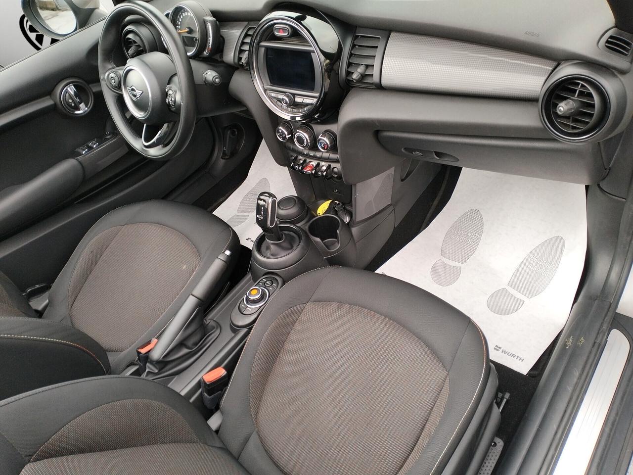 MINI Cooper D Cabrio 1.5 Boost auto