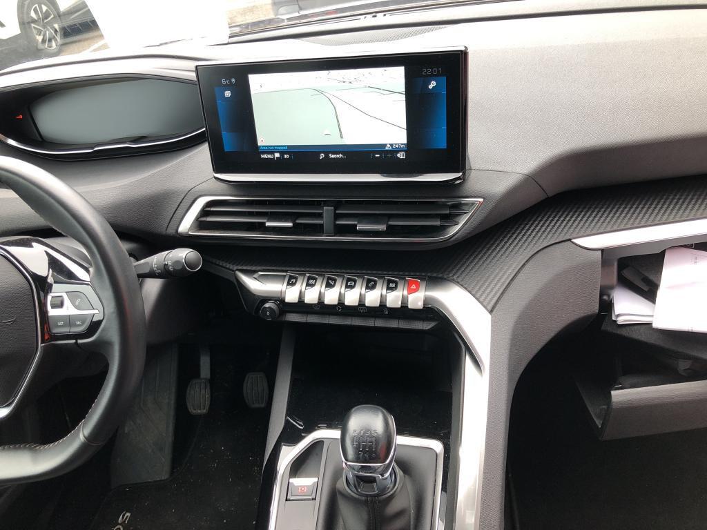 Peugeot 5008 1.5 HDi 130CV 6M ALLURE *NAV+PEL+RCAM+LED+CRUISE