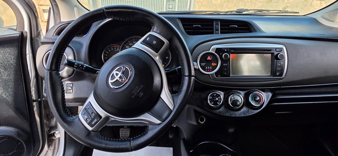 Toyota Yaris 1.0 LOUNGE 5 PORTE UNICA PROPRIETARIA