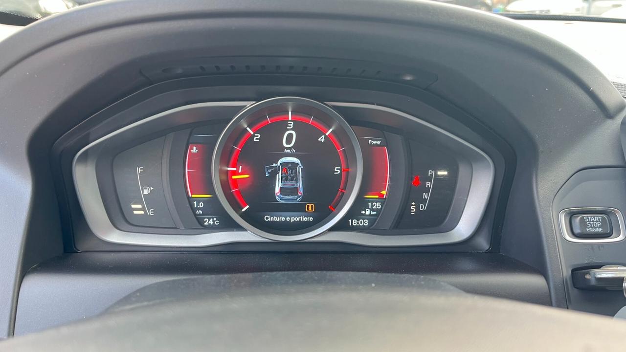 Volvo XC 60 XC60 D4 AWD Geartronic Momentum N1
