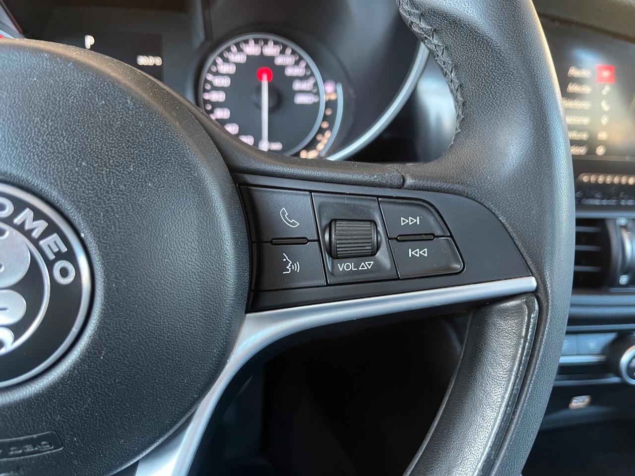 Alfa Romeo Giulia 2.2 Turbodiesel 160 CV AT8 Super