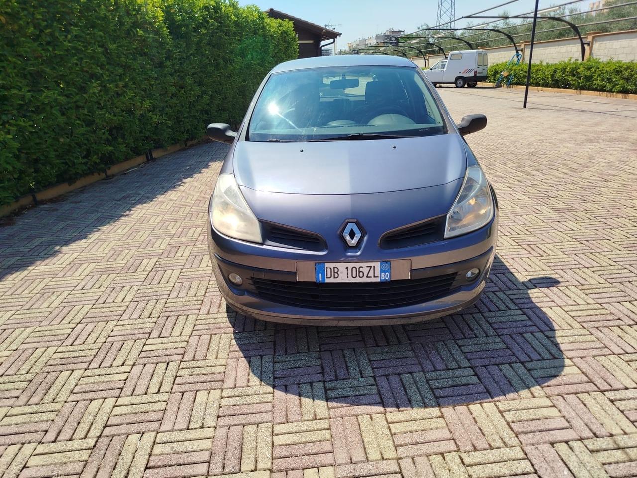 Renault Clio 1.2 16V 5 porte Dynamique