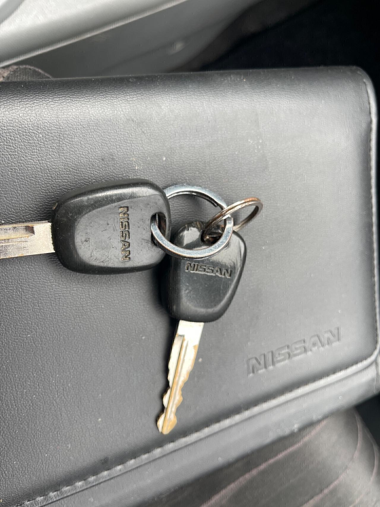 Nissan Pixo 1.0 benzina euro5a neopatentati