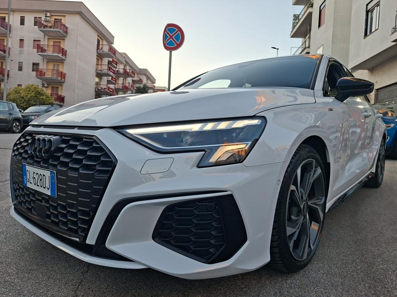 Audi A3 SPB 30 TDI S tronic S-Line edition * Navi * Pelle * Garantita 12 Mesi