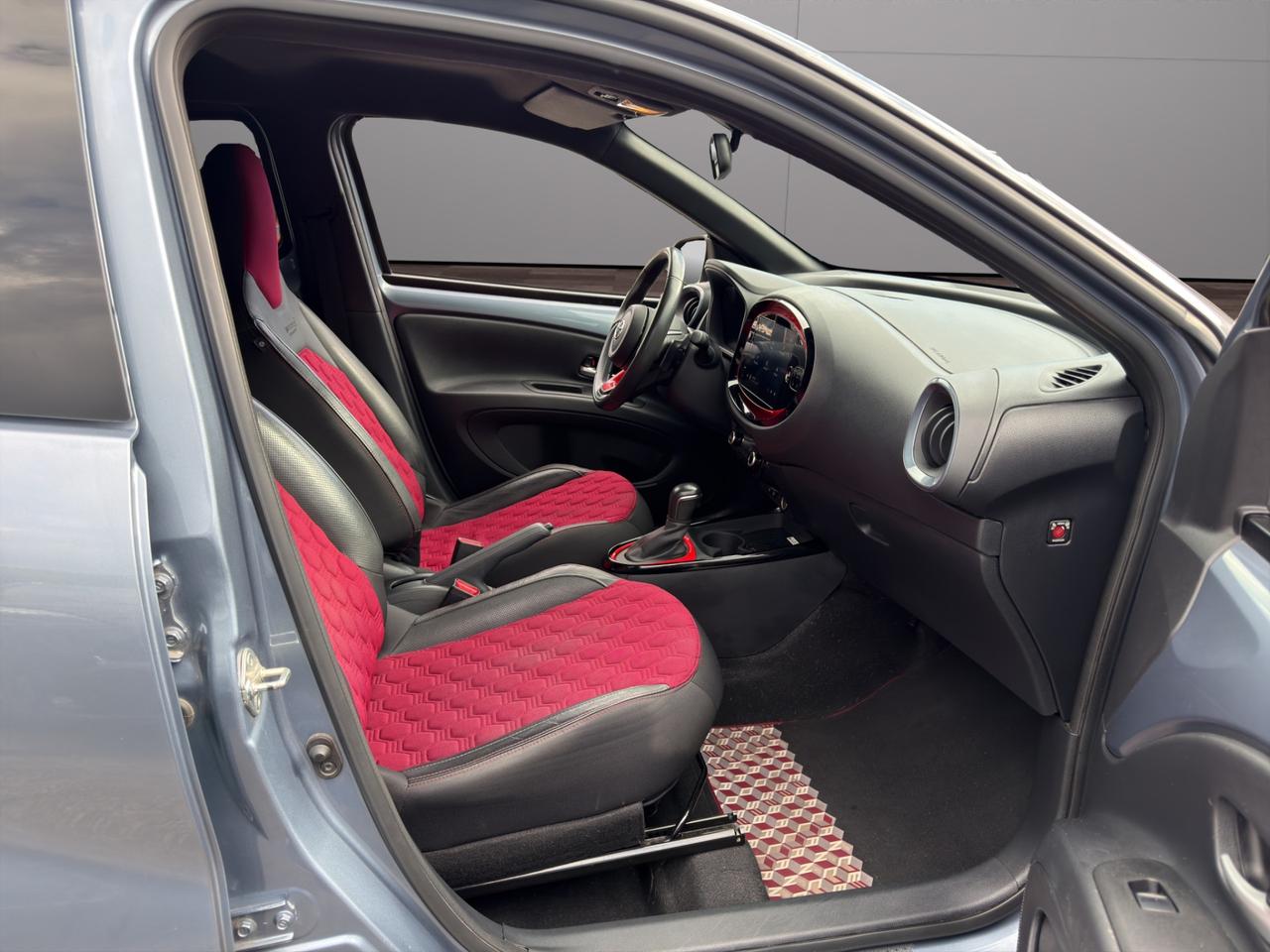 Toyota Aygo X 1.0 Undercover - Unipro - Promo Finanziamento - Tagliandi certificati