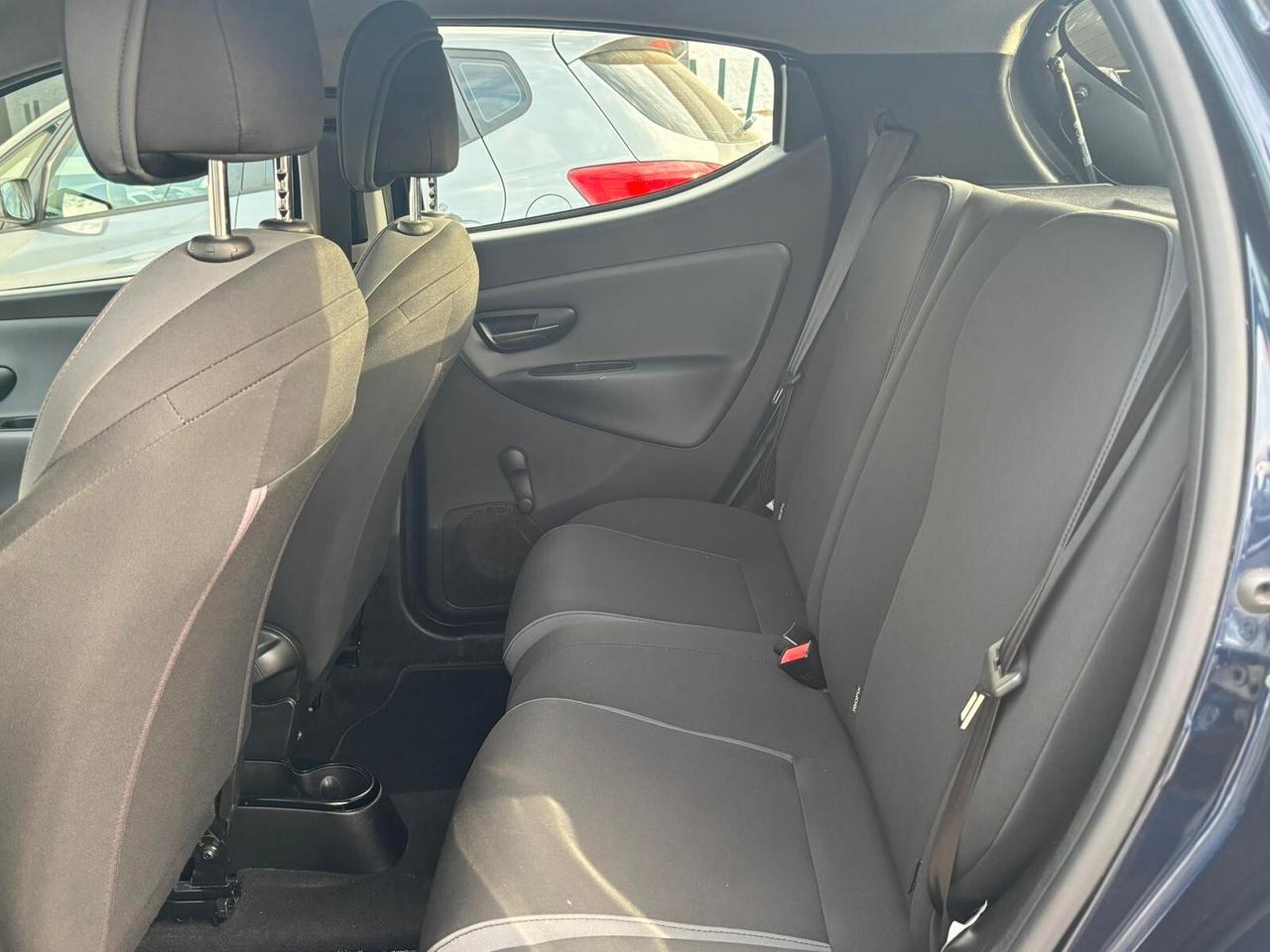 Lancia Ypsilon 1.2 69 CV 5 porte Platinum