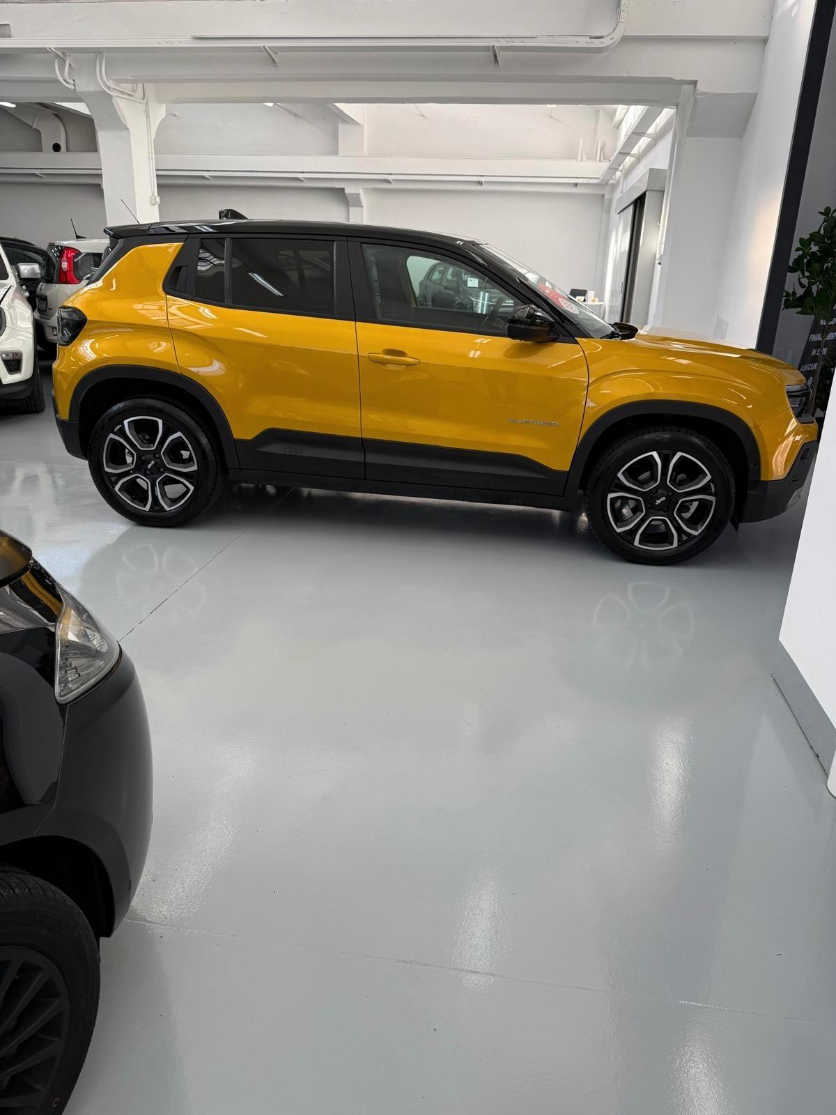 Jeep Avenger 1.2 Turbo 100 CV Summit