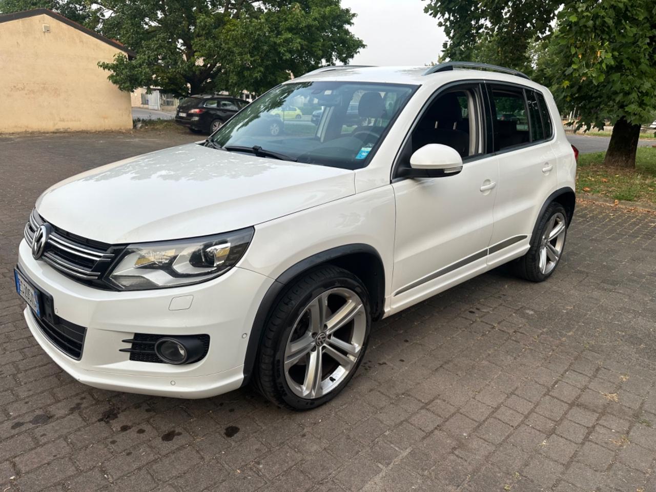 VOLKSWAGEN TIGUAN 2.0 TDI CAMBIO AUTO. 4 MOTION