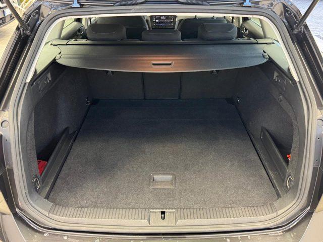VOLKSWAGEN Passat Variant 2.0 TDI DSG *UNICO PROP.*LED*NAVIGATORE*