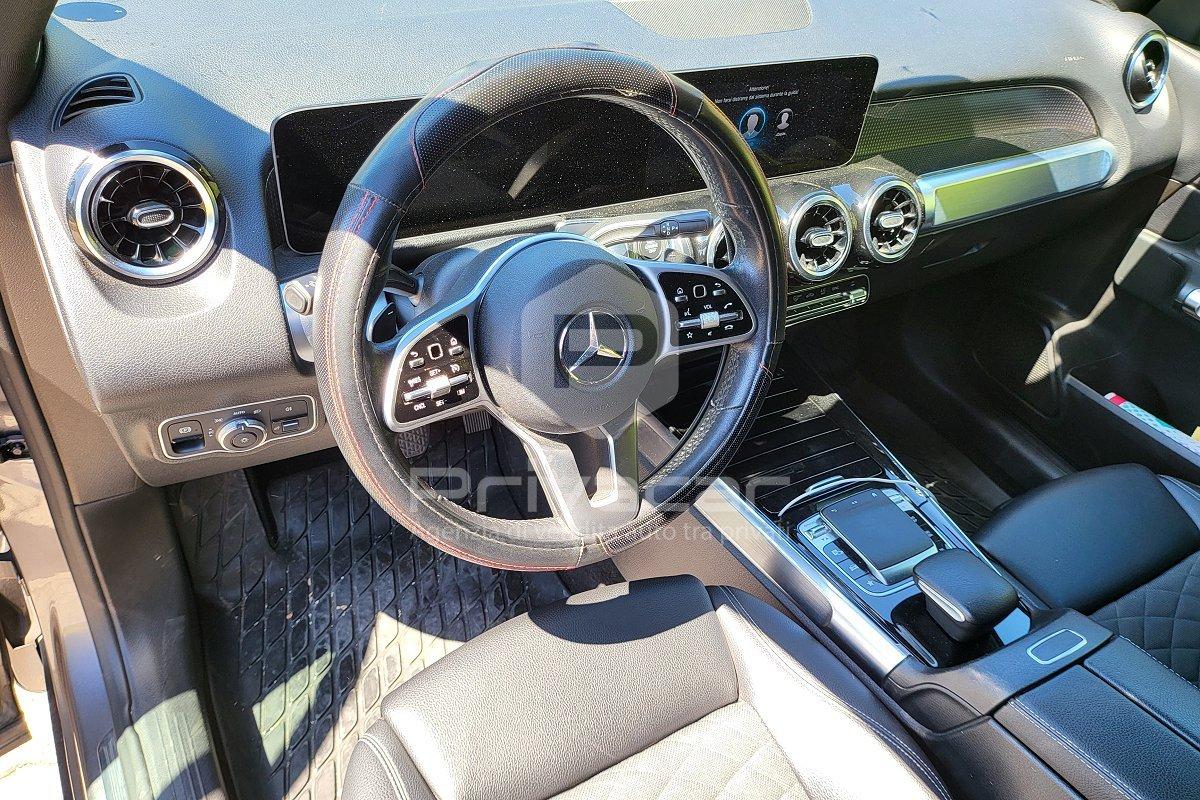 MERCEDES GLB 200 d Automatic Sport