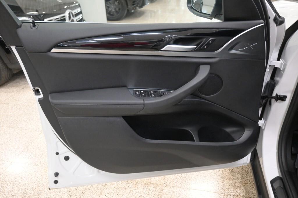 Bmw X3 sDrive18d 48V