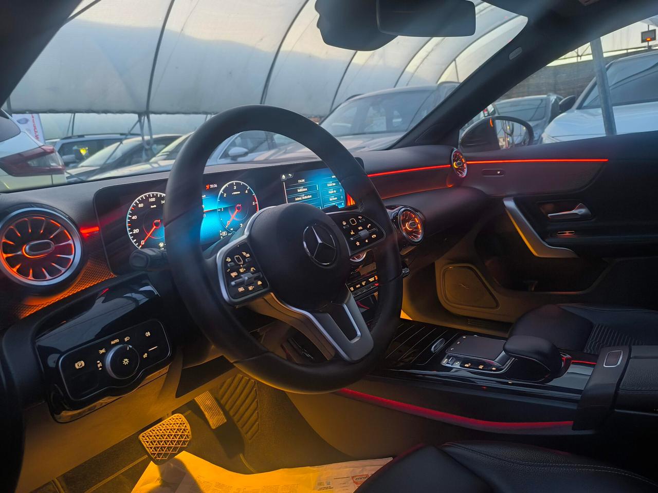 MERCEDES-BENZ A 180d AUTOMATIC SPORT PLUS LED AMBIENT