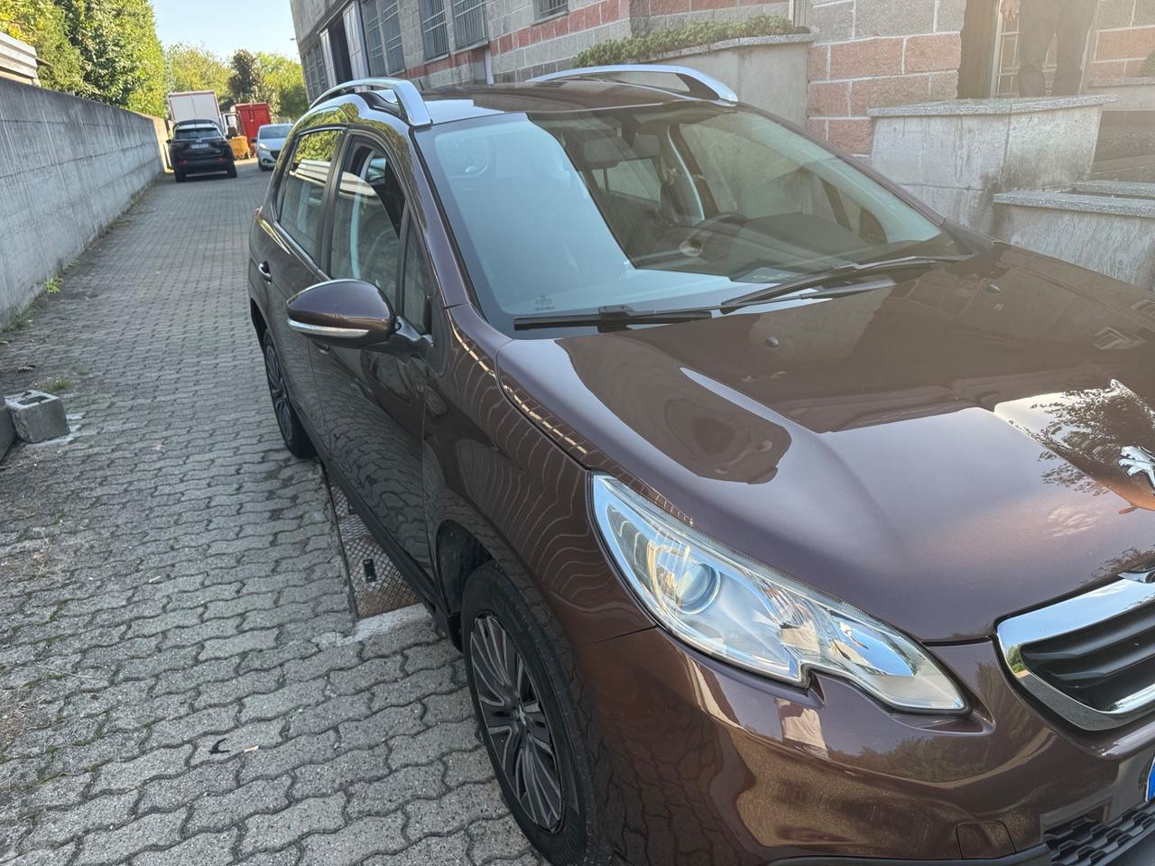 Peugeot 2008 1.6 e-HDi 92 CV neopatentati