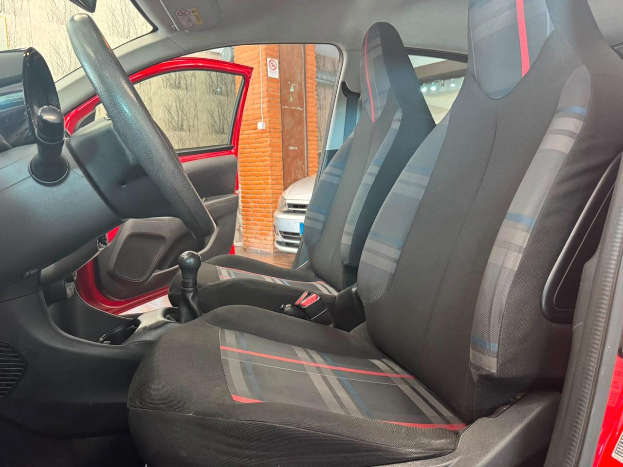 Peugeot 108 VTi 68 5 porte Allure TOP!