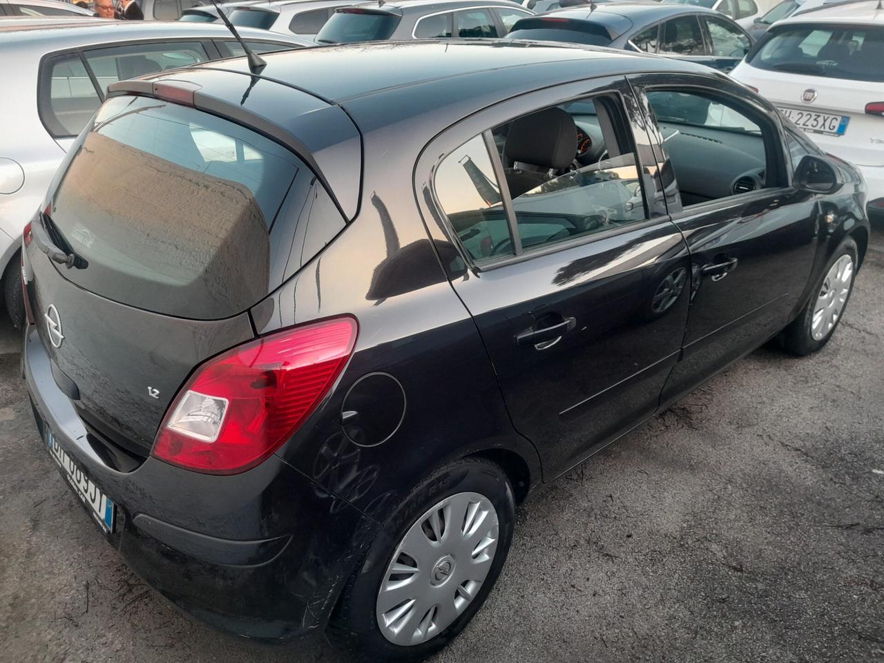 Opel Corsa 1.2 5 porte Enjoy