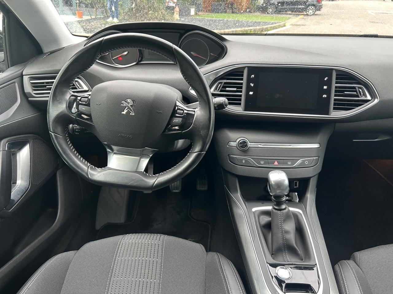 Peugeot 308 PureTech Turbo 130 S&S Allure* 73000 Km *