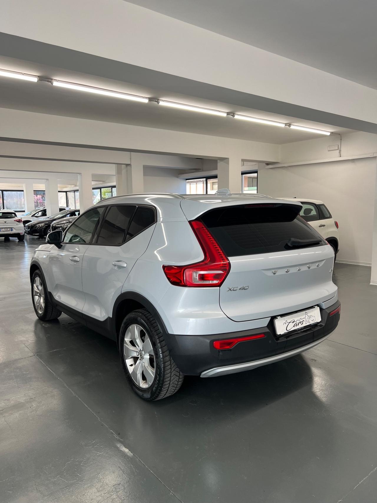 Volvo XC40 D4 AWD Geartronic Momentum