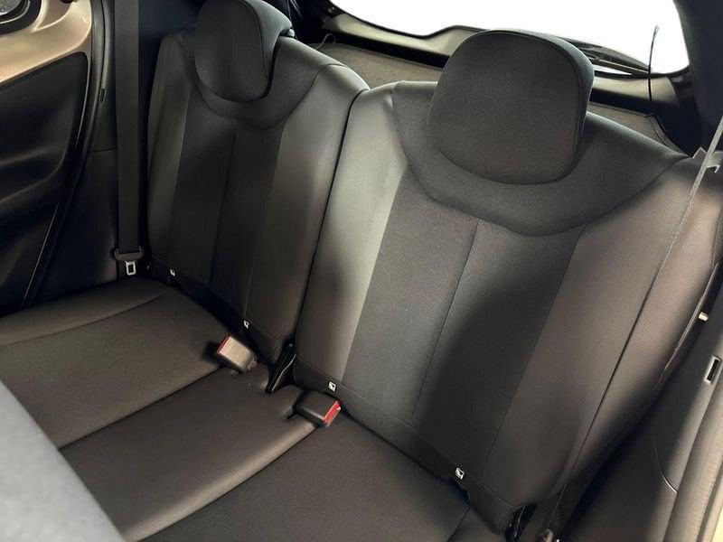 Toyota Aygo X 1.0B (72 CV) Lounge S-CVT