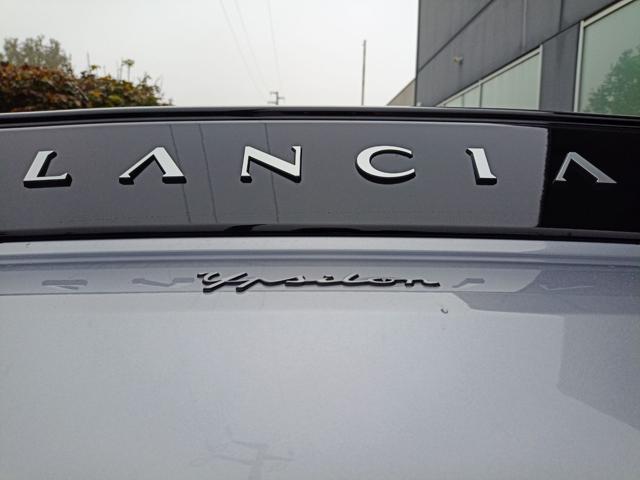 LANCIA Ypsilon Hybrid e-DCT LX