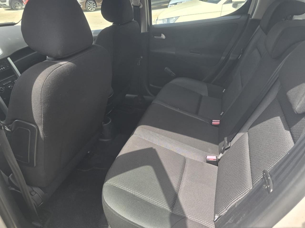 Peugeot 207 1.4 HDi 70CV 5p. Active