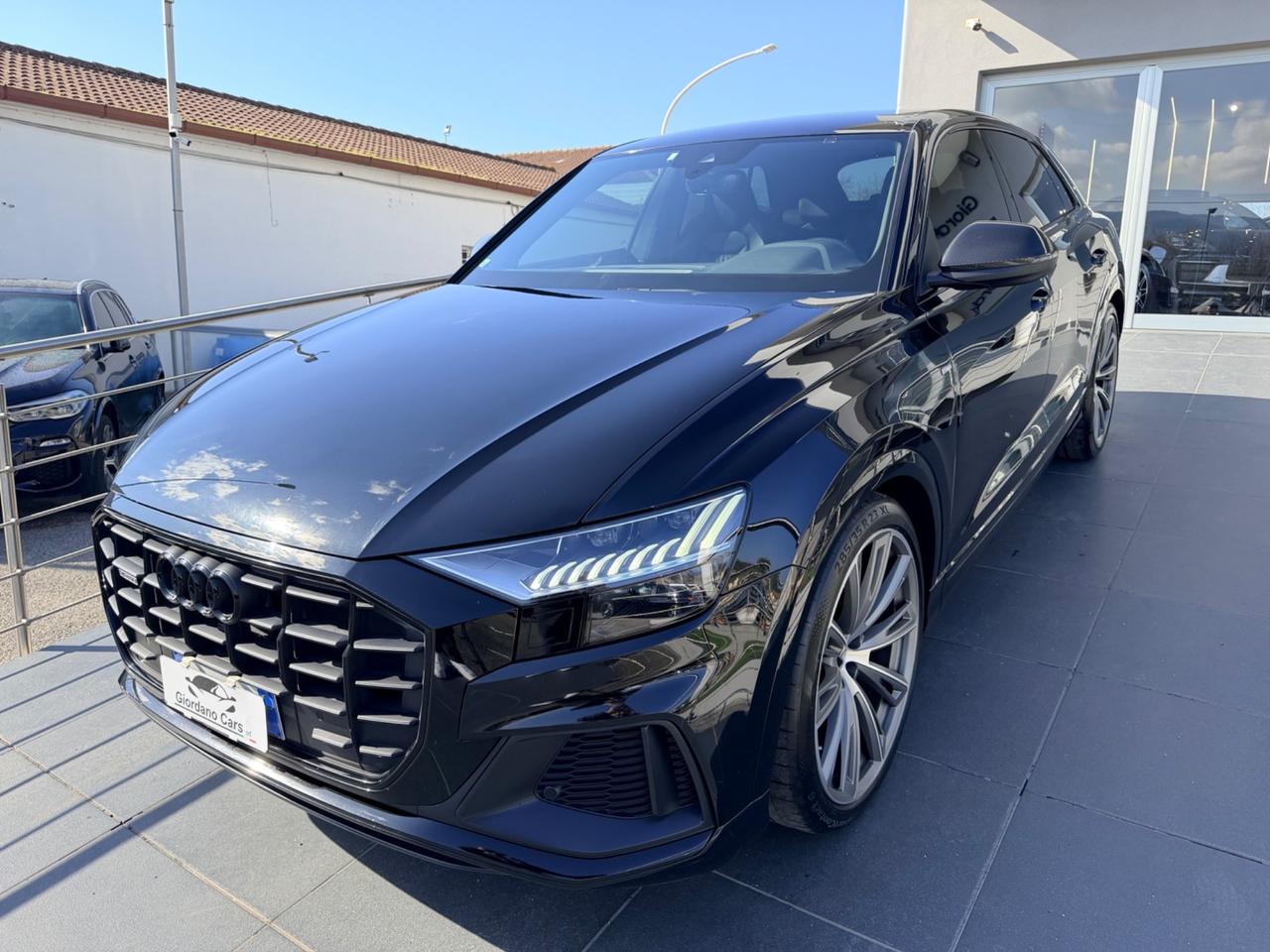 Audi Q8 50 TDI 286 CV quattro s-line plus cerchi 23
