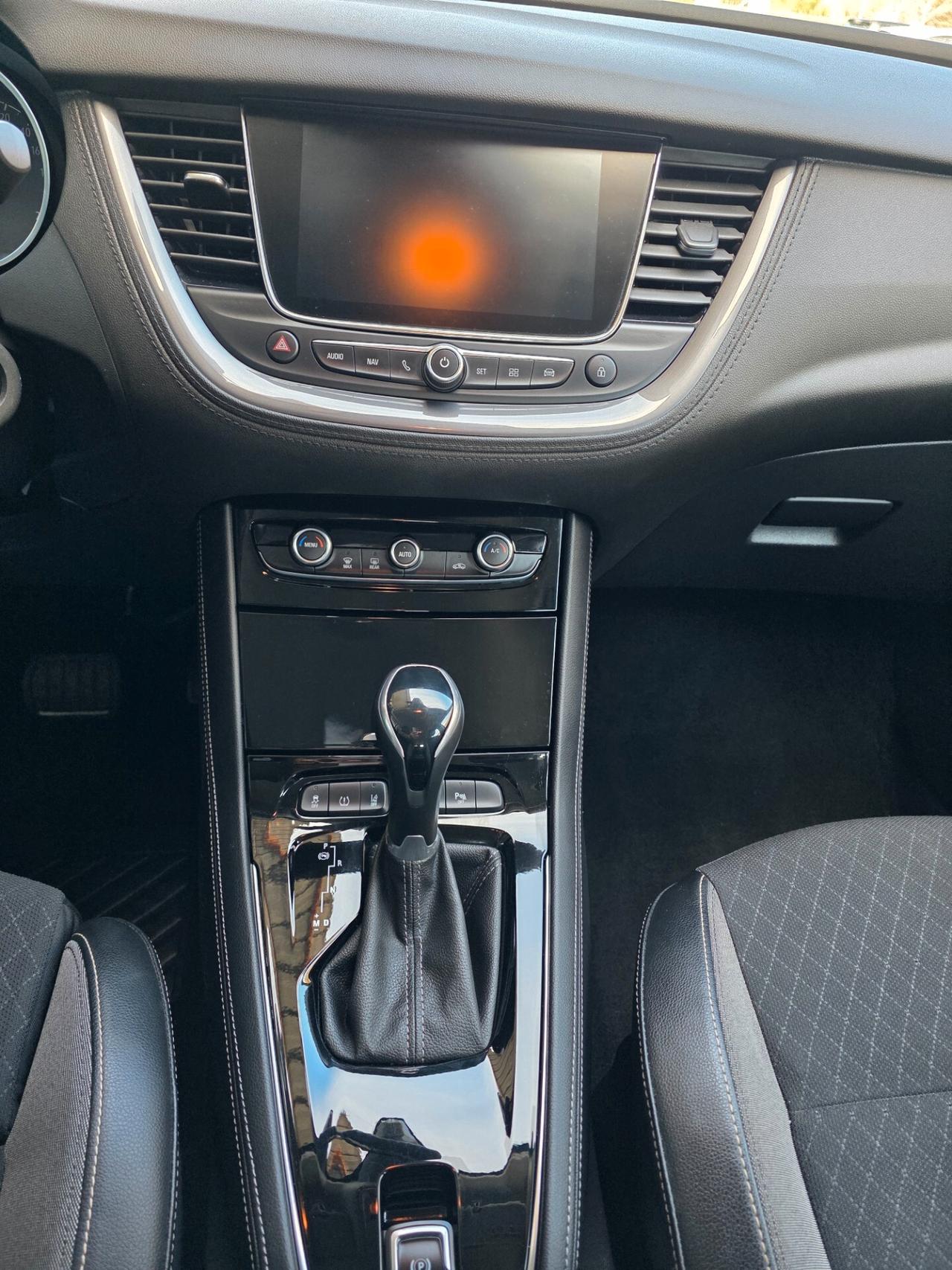 Opel Grandland 1.5 diesel Ecotec aut. Business Elegance