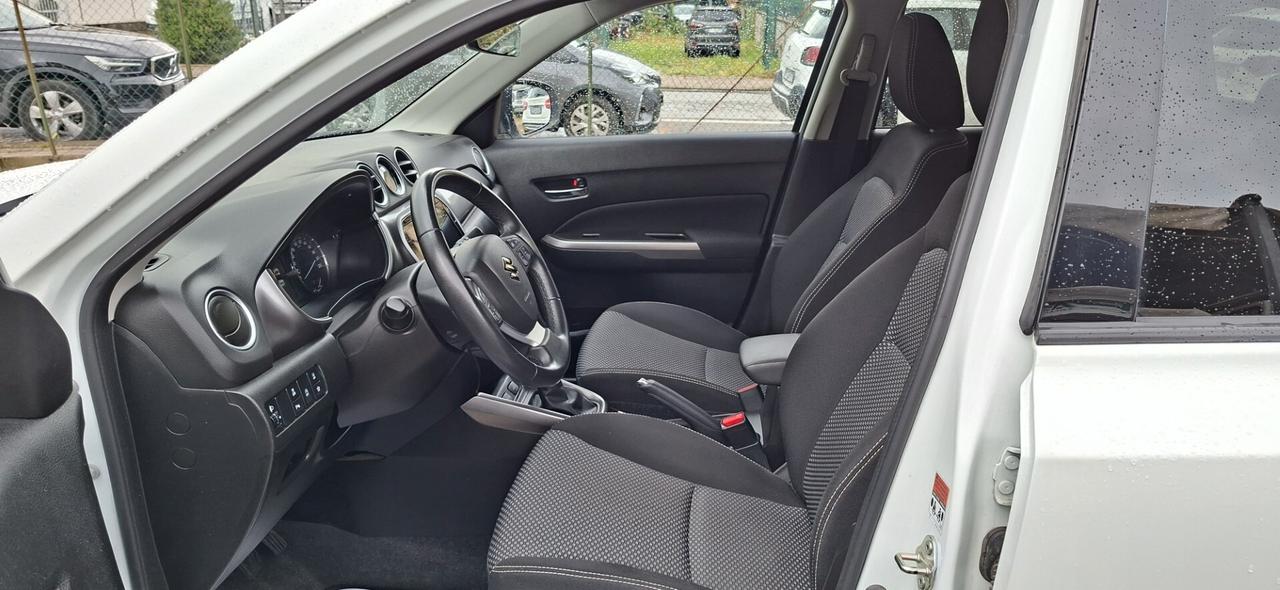 Suzuki Vitara 1.4 Hybrid Cool