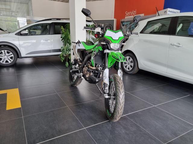 KL KXE 125 Motard