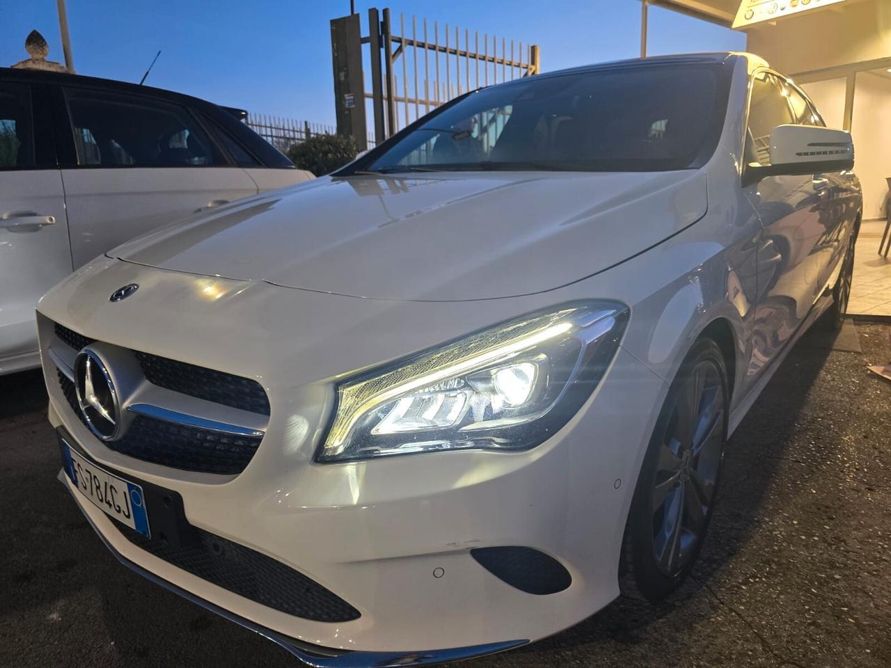Mercedes-benz CLA 220 d 4Matic Automatic Premium AMG PACKET