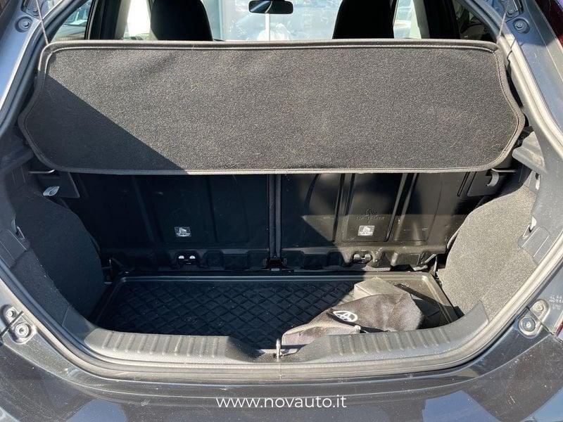 Toyota Aygo X 1.0B (72 CV) Lounge S-CVT