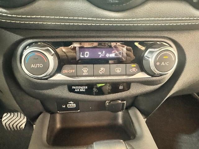 Nissan Juke 1.0 DIG-T 114 CV DCT N-Connecta