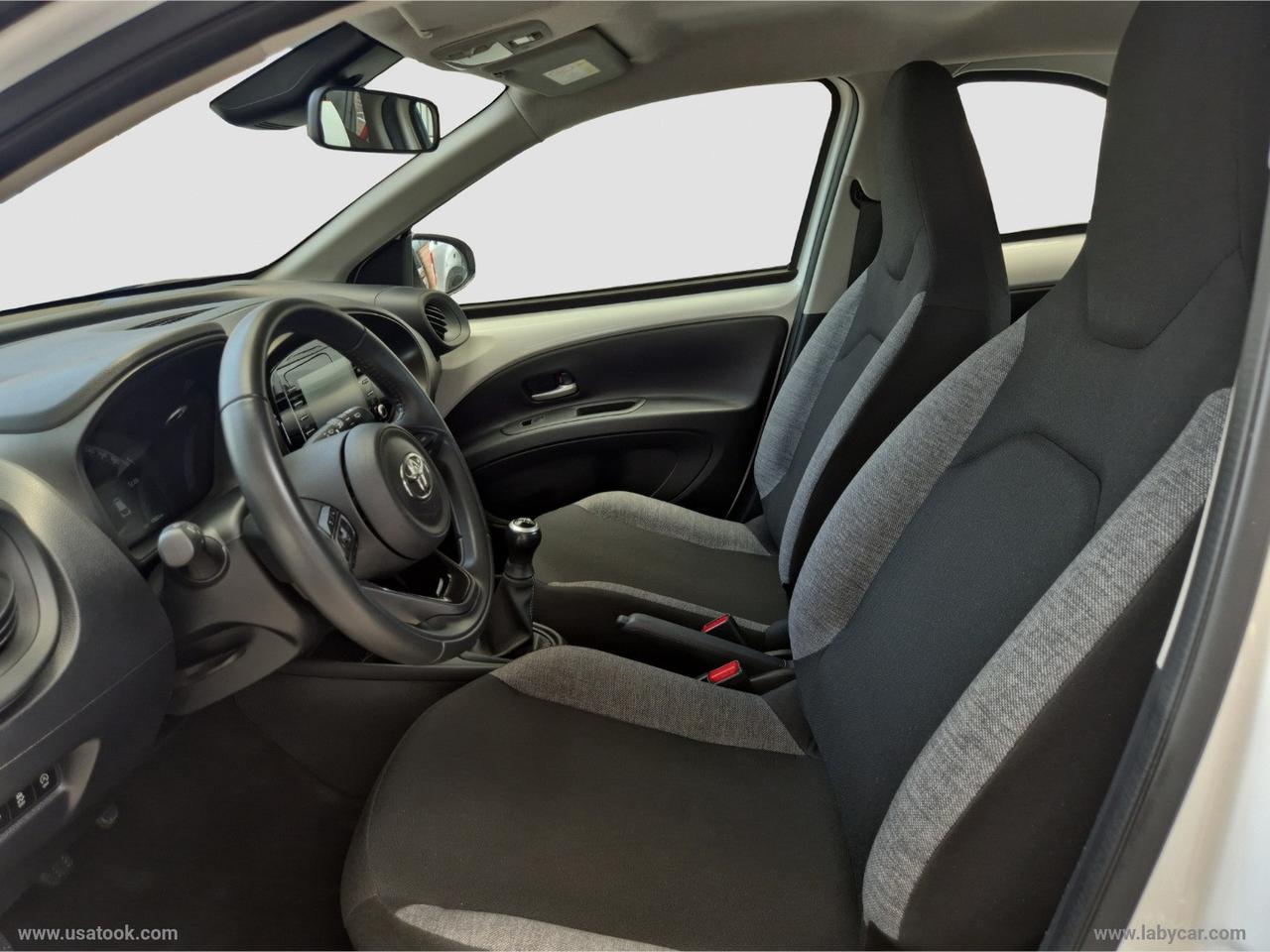 TOYOTA Aygo X 1.0 VVT-i 72 CV 5p. Active TUA A 14.950 € CON USATOOK PLUS