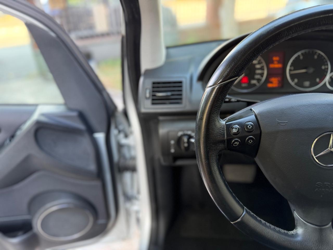 Mercedes-benz A 180 CDI Avantgarde Automatica