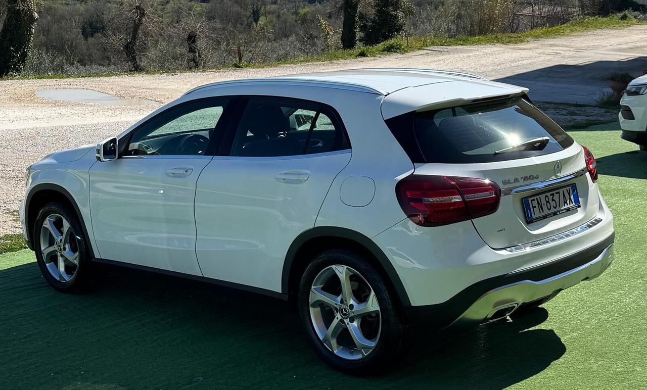 Mercedes-benz GLA 180 d Sport (manuale)