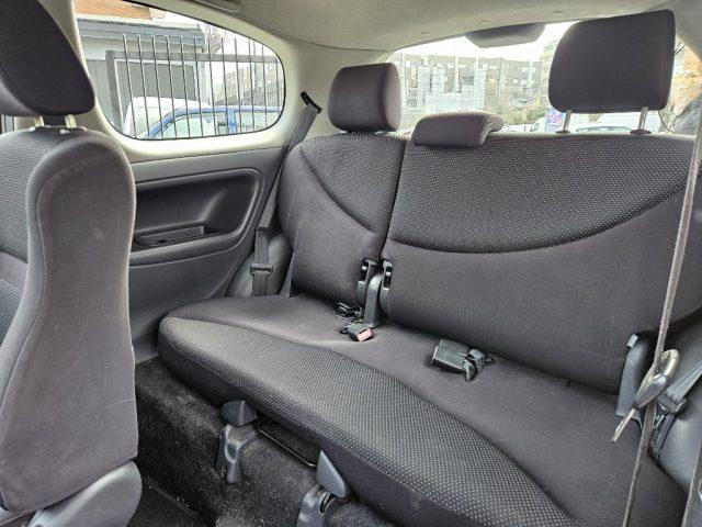 TOYOTA Yaris 1.5i 16V cat 3 porte T Sport