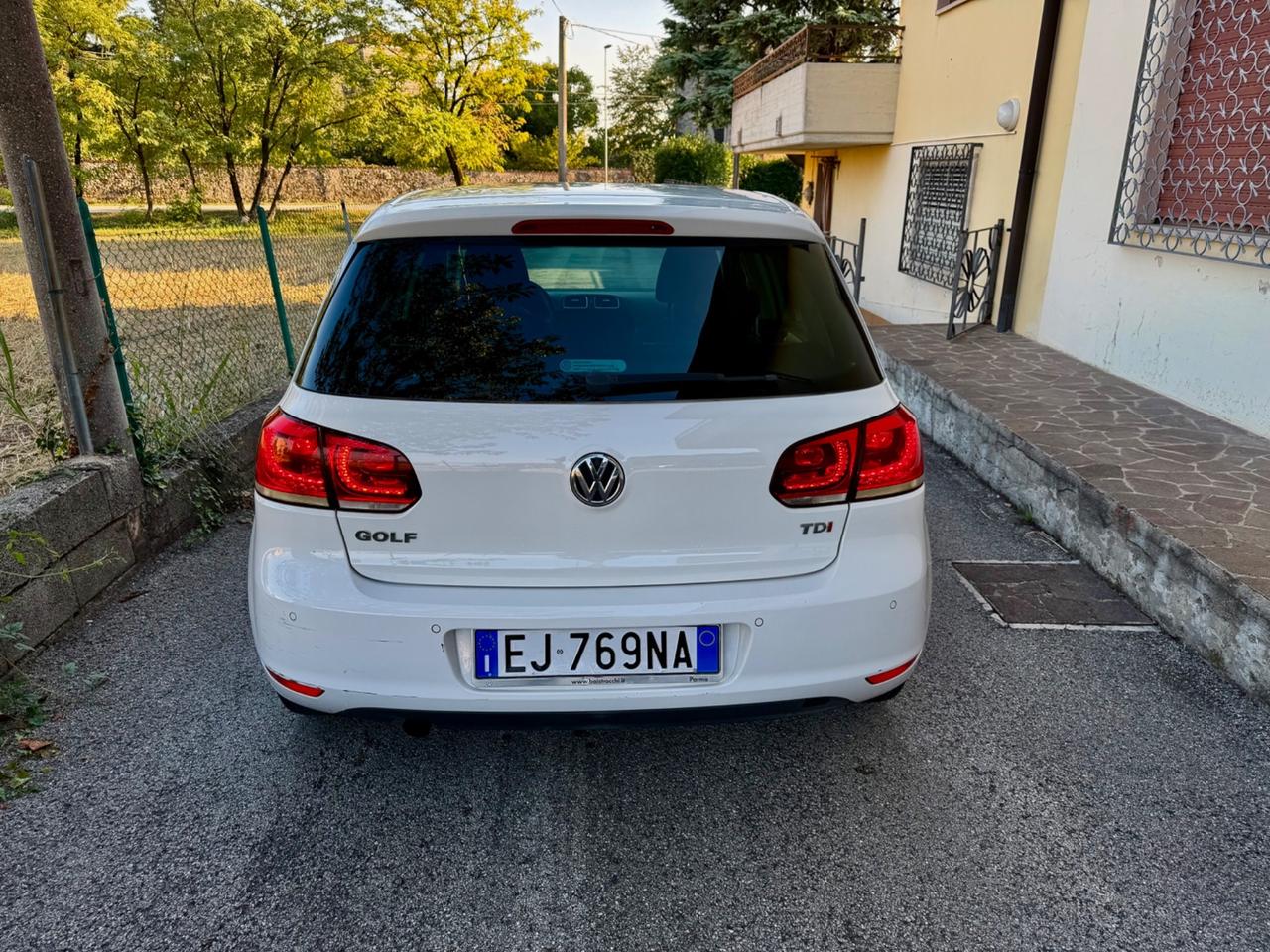 Volkswagen Golf 1.6 TDI DPF 5p. Highline