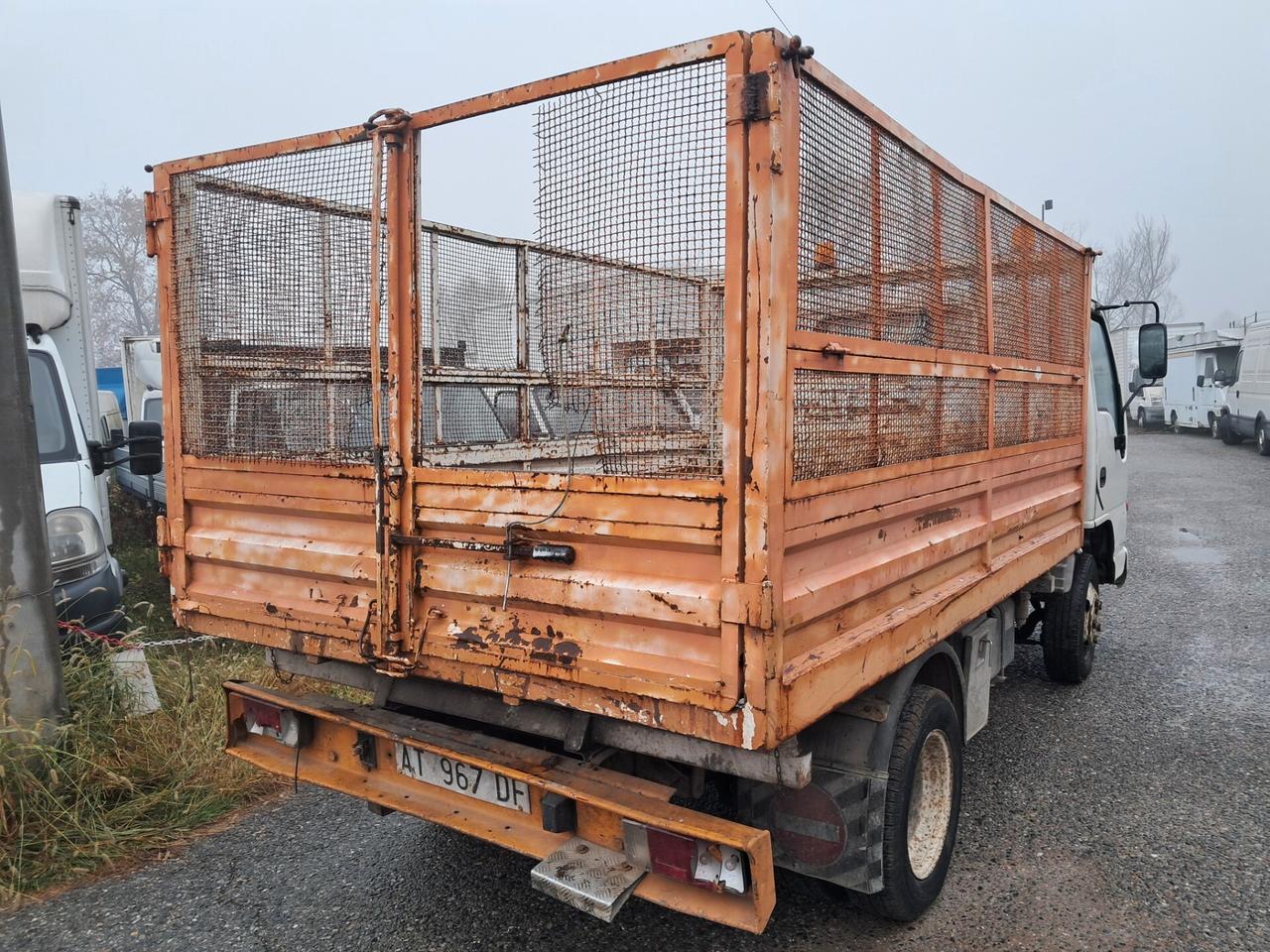 ISUZU RIBALTABILE TRILATERALE