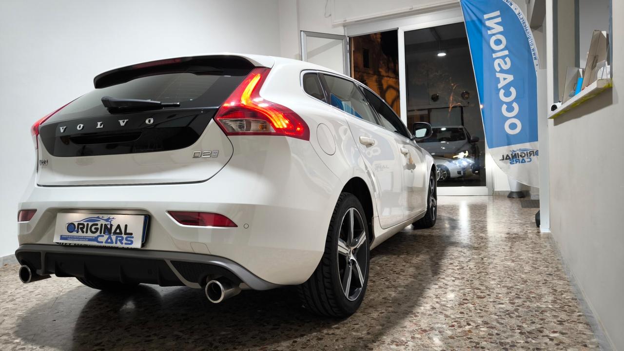 Volvo V40 D2 R-design