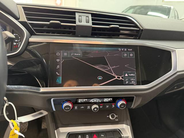 AUDI Q3 35 TDI S tronic Business