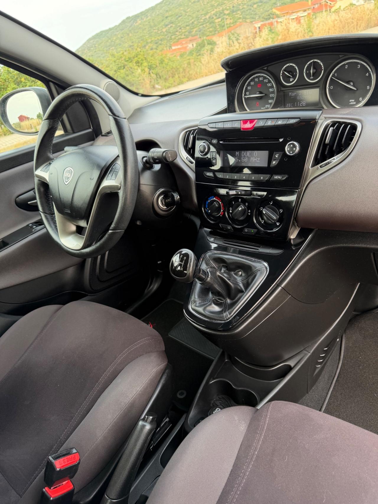Lancia Ypsilon 1.3 MJT 95 CV GARANZIA 12 MESI