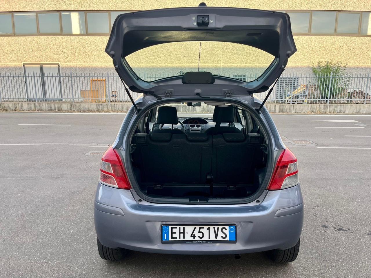 Toyota Yaris 1.3benz 2011 58.000km perfetta per neopatentati