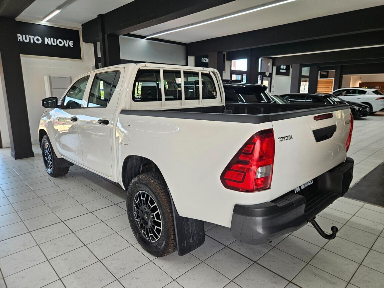 Toyota Hilux 2.4 d-4d Executive 4wd IVA ESPOSTA