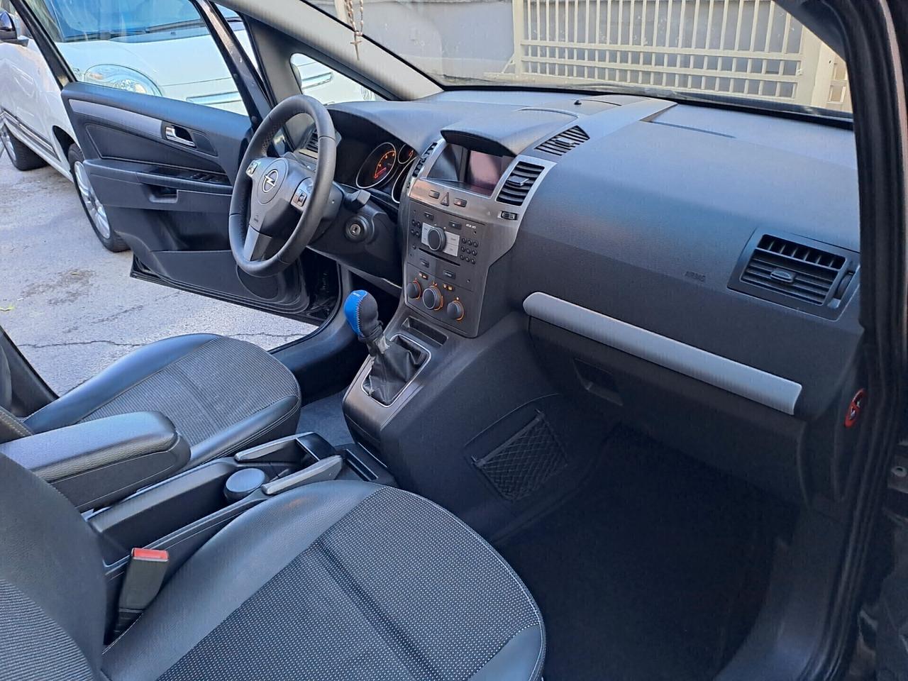 Opel Zafira 1.9 CDTI 120CV Cosmo 7 POSTI