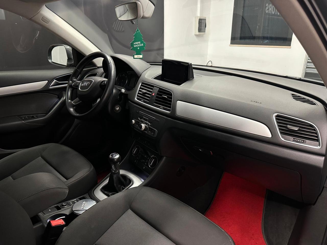 Audi Q3 2.0 TDI 120 CV Sport