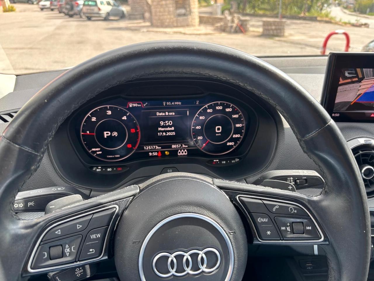Audi Q2 35 TDI quattro S tronic Identity Black