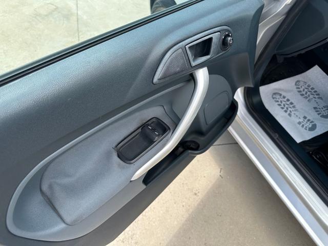 FORD Fiesta 1.4 5 porte Bz.- GPL Titanium