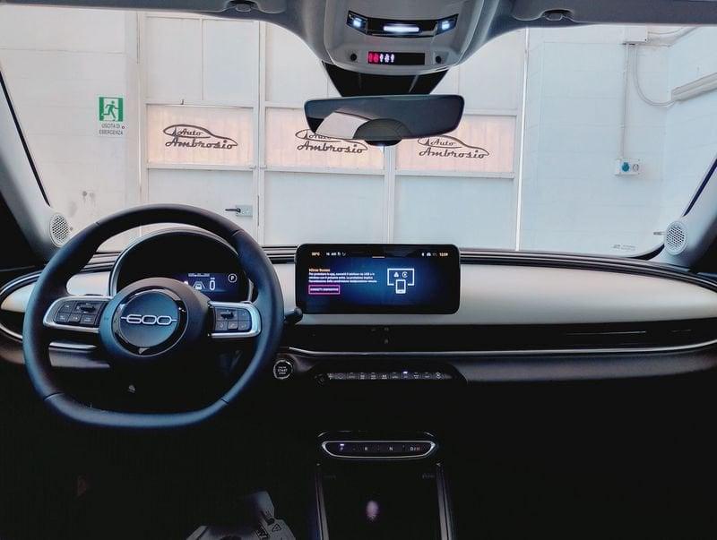 FIAT 600 Hybrid 110 CV DCT MHEV La Prima Tua da 269,00 al mese