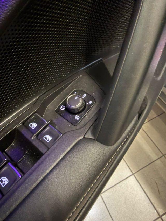 VOLKSWAGEN Tiguan 2.0 TDI 150 CV DSG R-Line //UFFICIALE VW ITALIA//