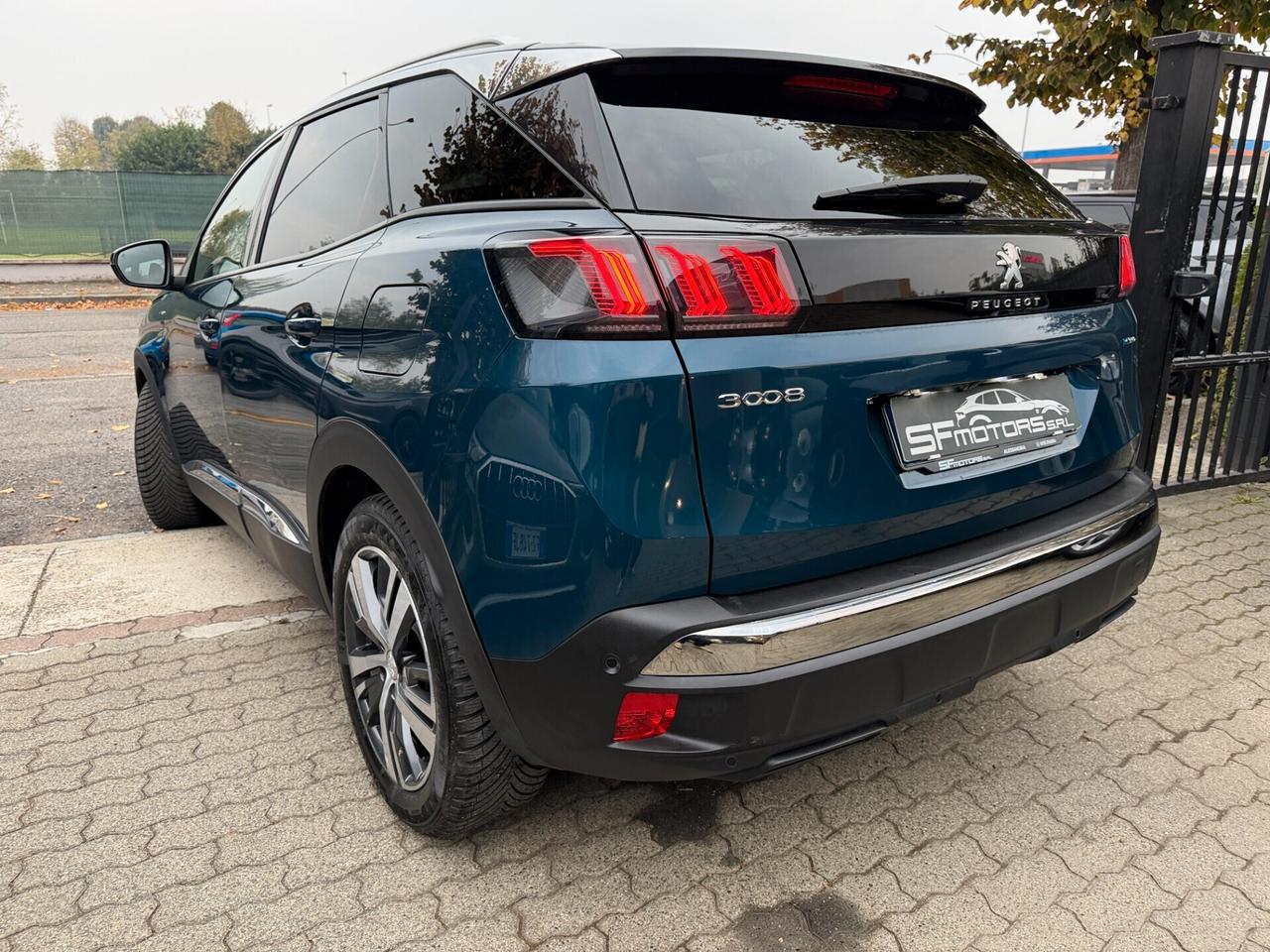 Peugeot 3008 Hybrid 225 e-EAT8 Allure Pack