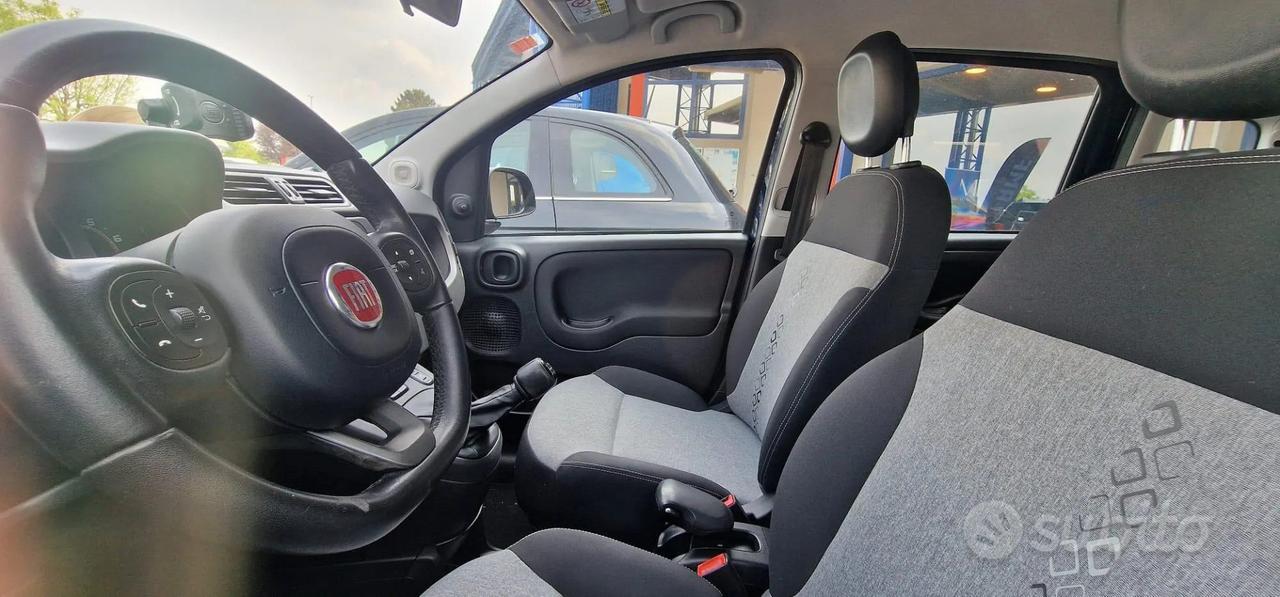 FIAT PANDA 1.2 BENZ. LOUNGE